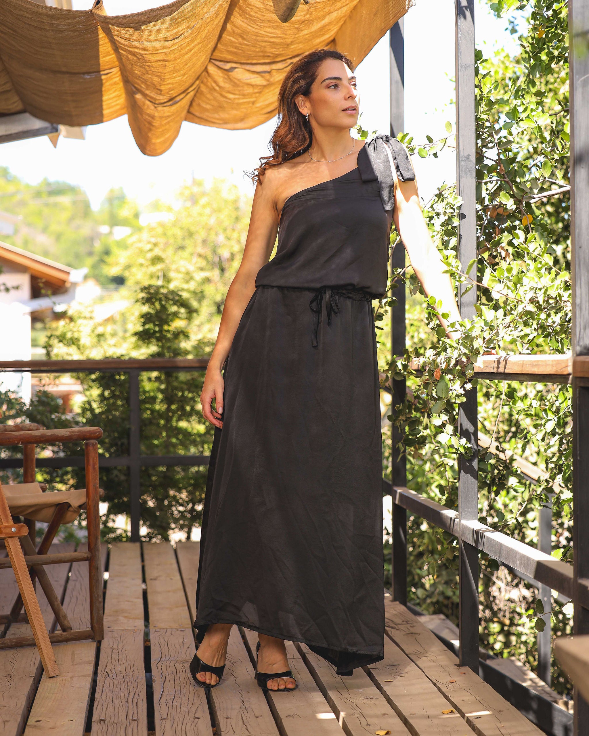 Vestido Seda Un Hombro Negro