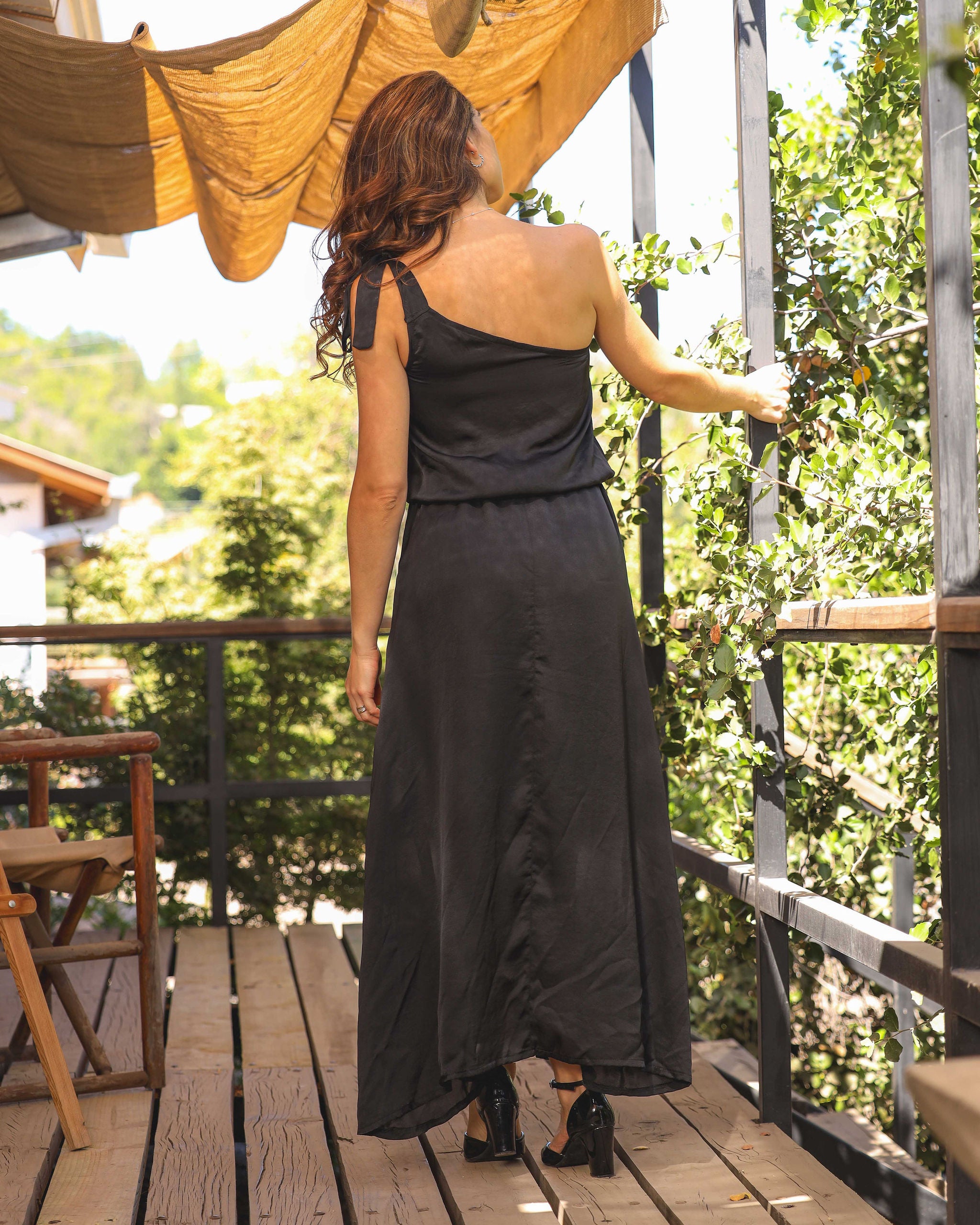 Vestido Seda Un Hombro Negro