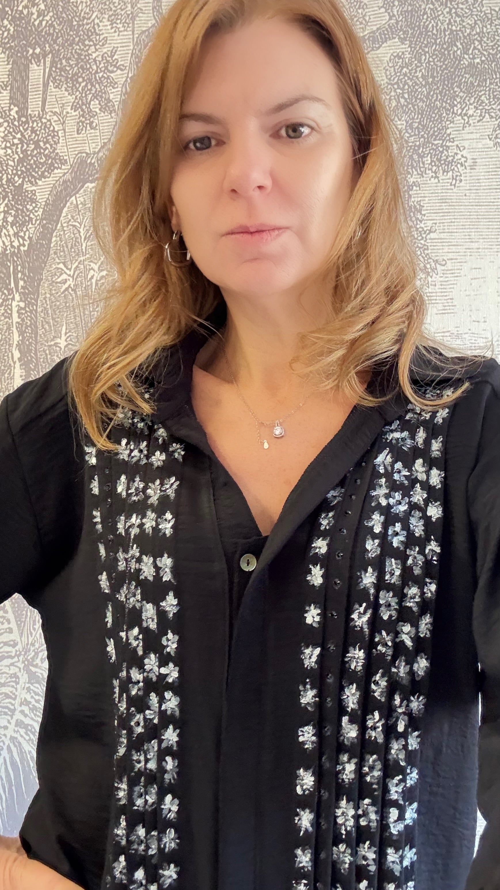 Blusa Flor de Piedra